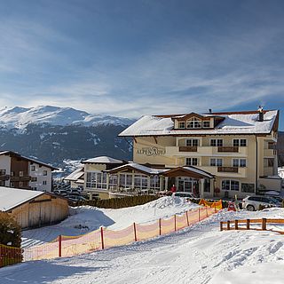 Hotel Alpenroyal mitten im Skigebiet Hochzeiger